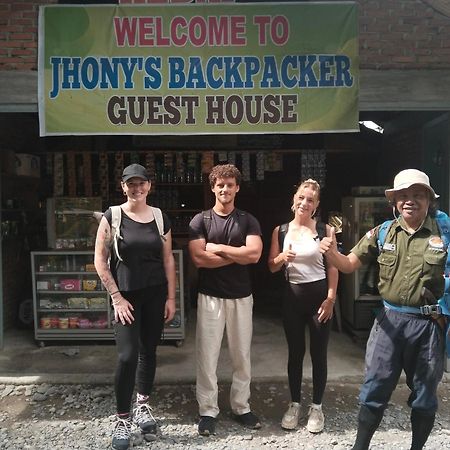 Jhony'S Backpacker-Guest House Only Stay Here Book Treking With Us Bukit Lawang Exterior foto