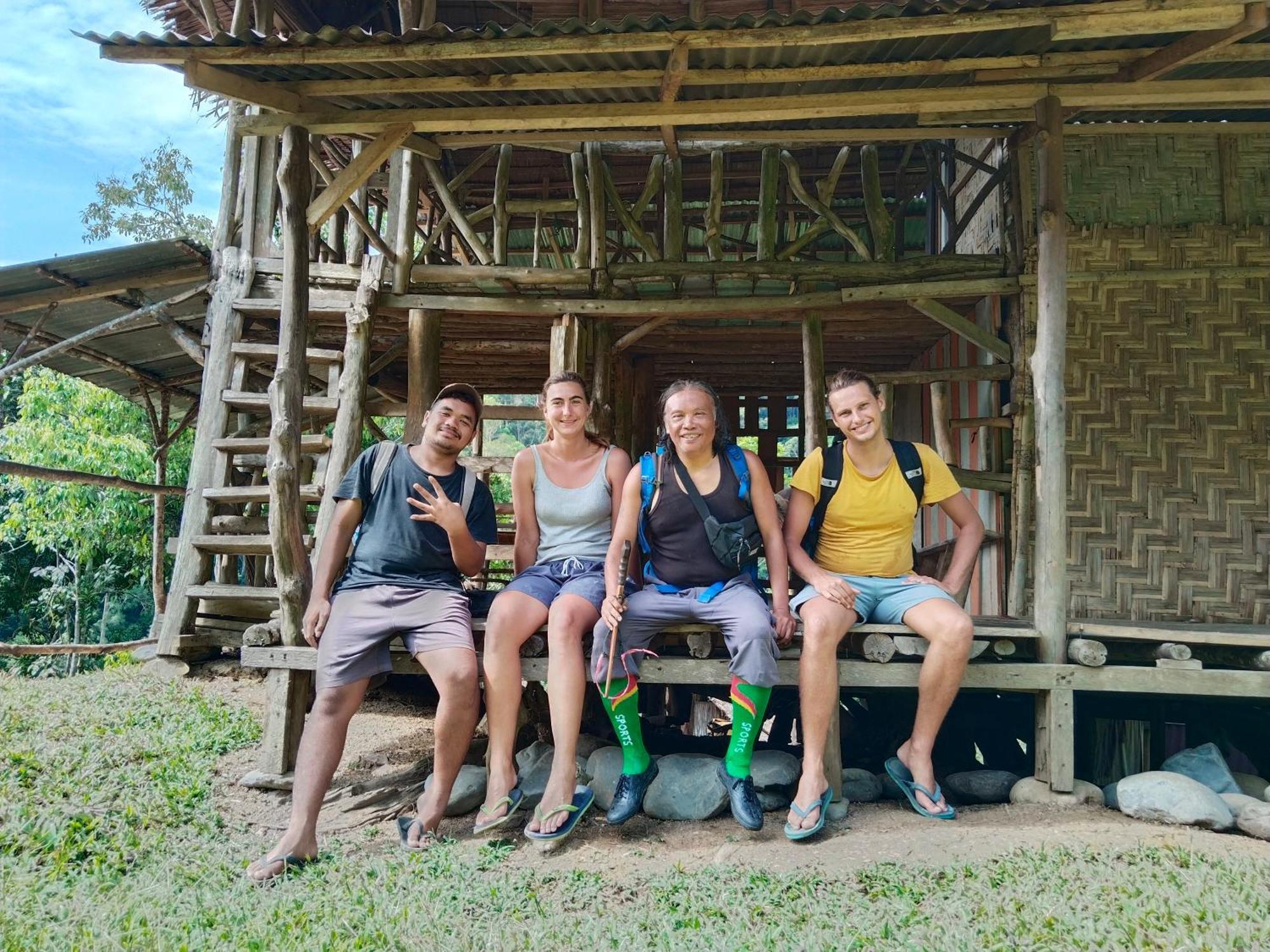 Jhony'S Backpacker-Guest House Only Stay Here Book Treking With Us Bukit Lawang Exterior foto