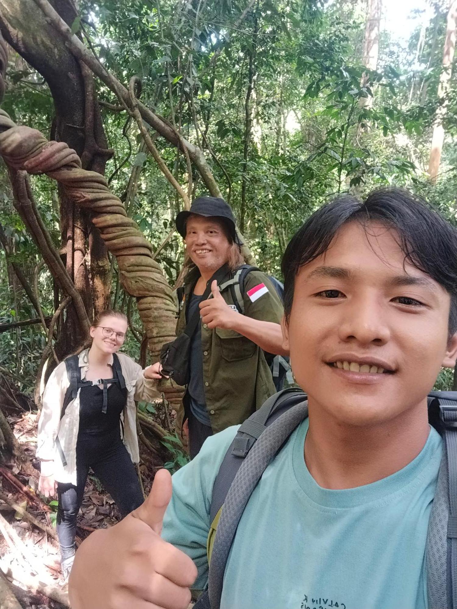Jhony'S Backpacker-Guest House Only Stay Here Book Treking With Us Bukit Lawang Exterior foto